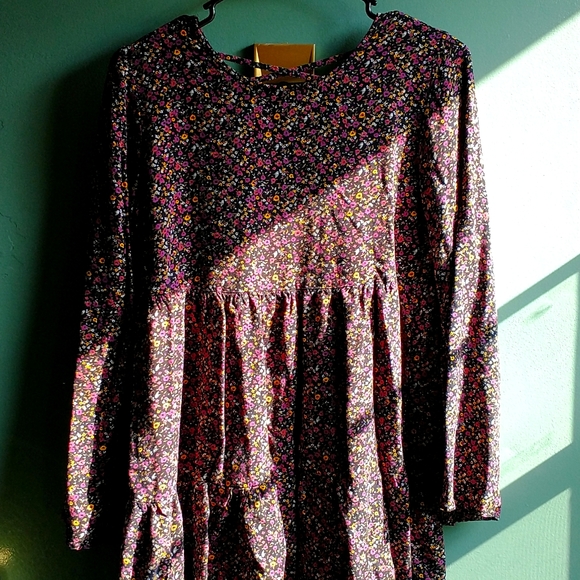 Arizona Jean Company Other - Girls Arizona long sleeve dress small purple yellow white green